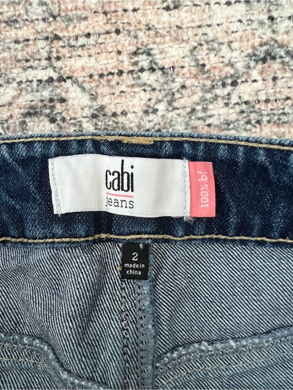 Cabi Boyfriend Jeans Womens Size 2 Distressed Denim 100% Cotton - Picture 11 of 13
